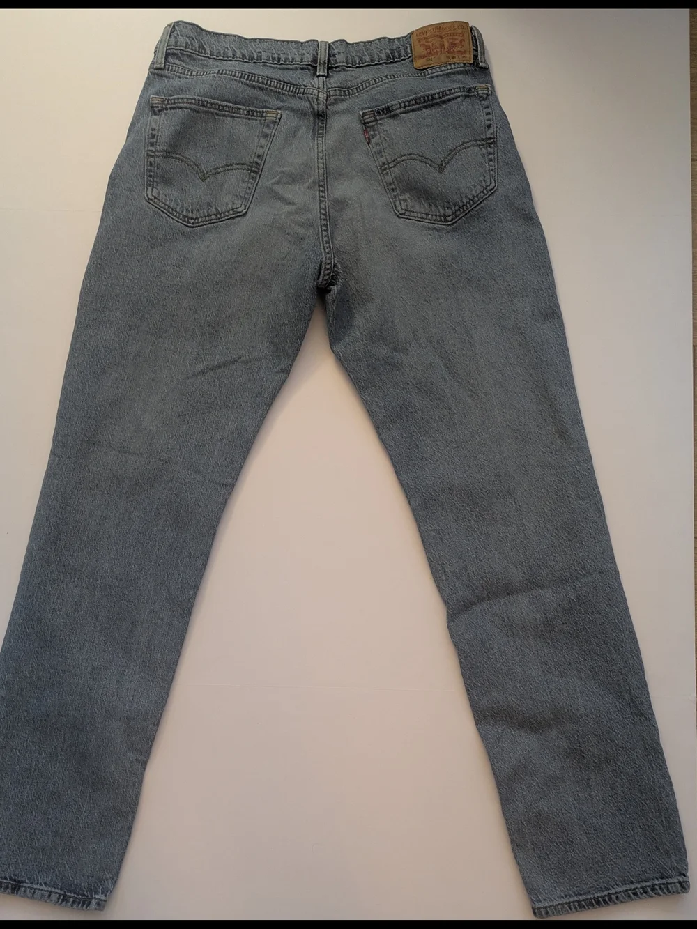 Levis levi light